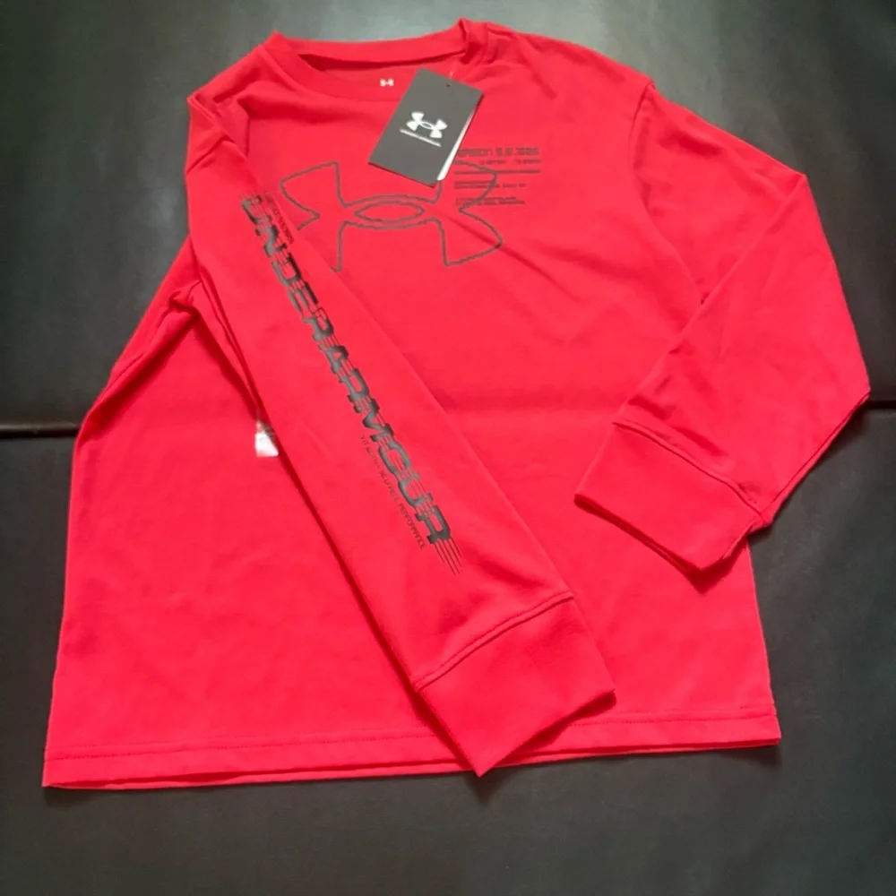 NWT Under Armour Jogger & Long Sleeve Tee Set Boys Youth Size Small